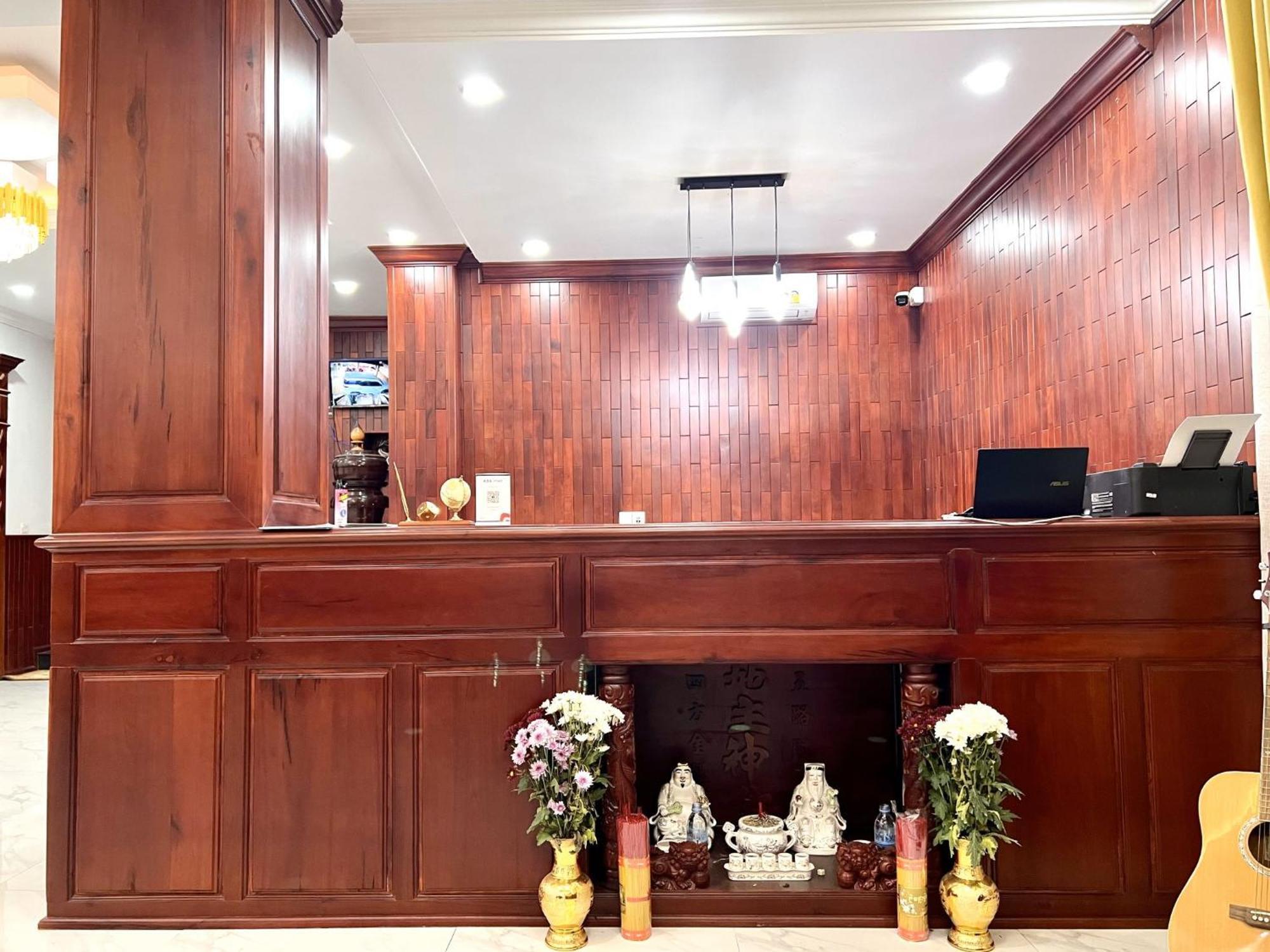 Nyna Villa Guesthouse 캄폿 외부 사진