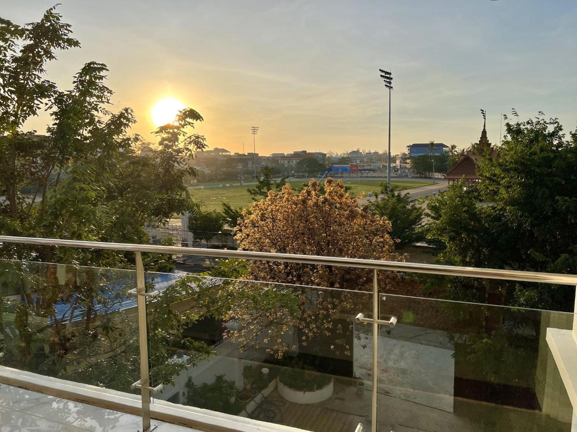 Nyna Villa Guesthouse 캄폿 외부 사진